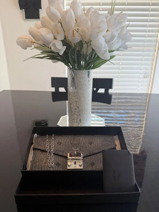 MCM Patricia clutch bag grey - Picture 6 of 8